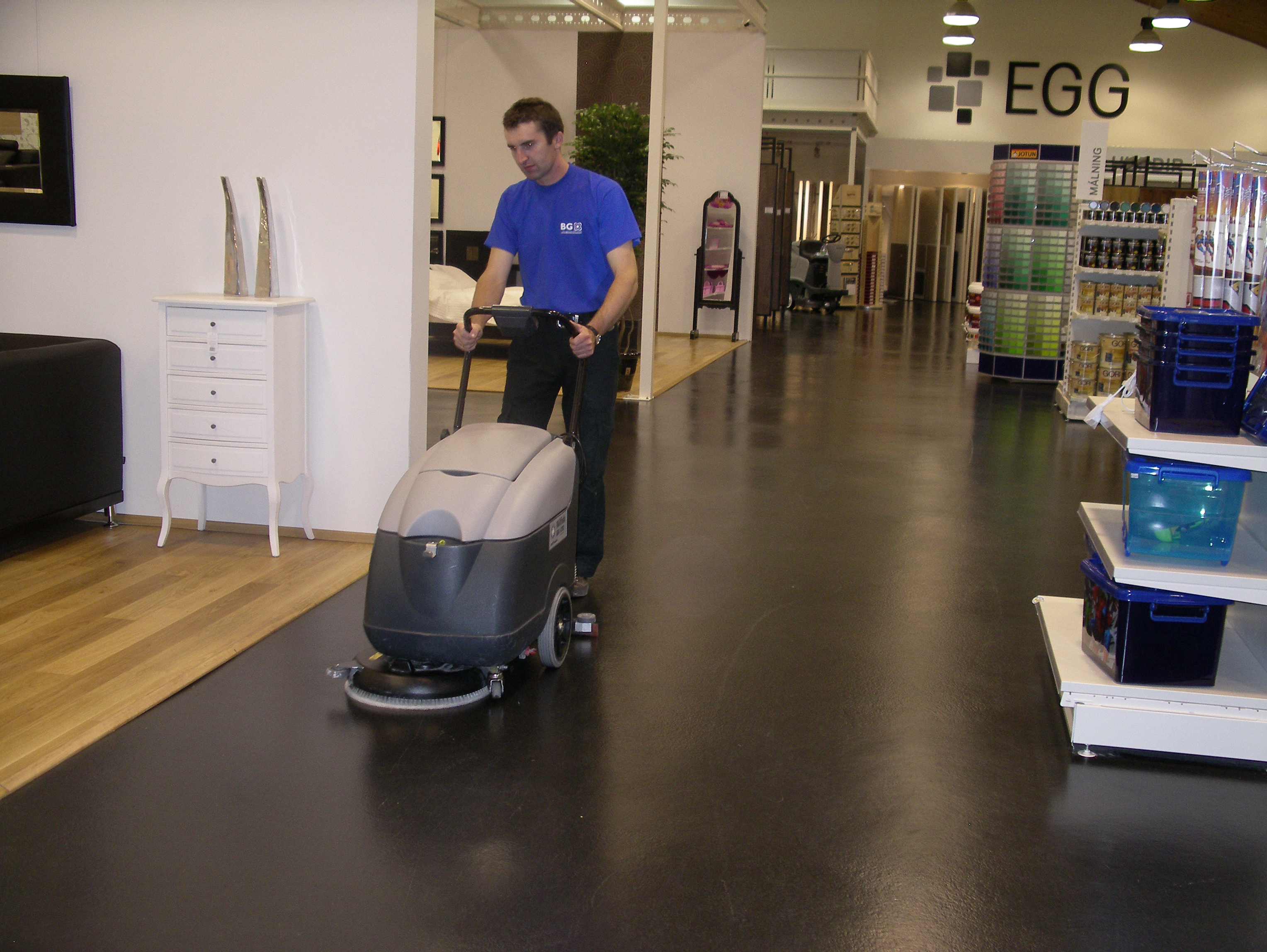 Finding a Reliable Maid in Bhubaneswar: Why Safety & Consistency Matter Most